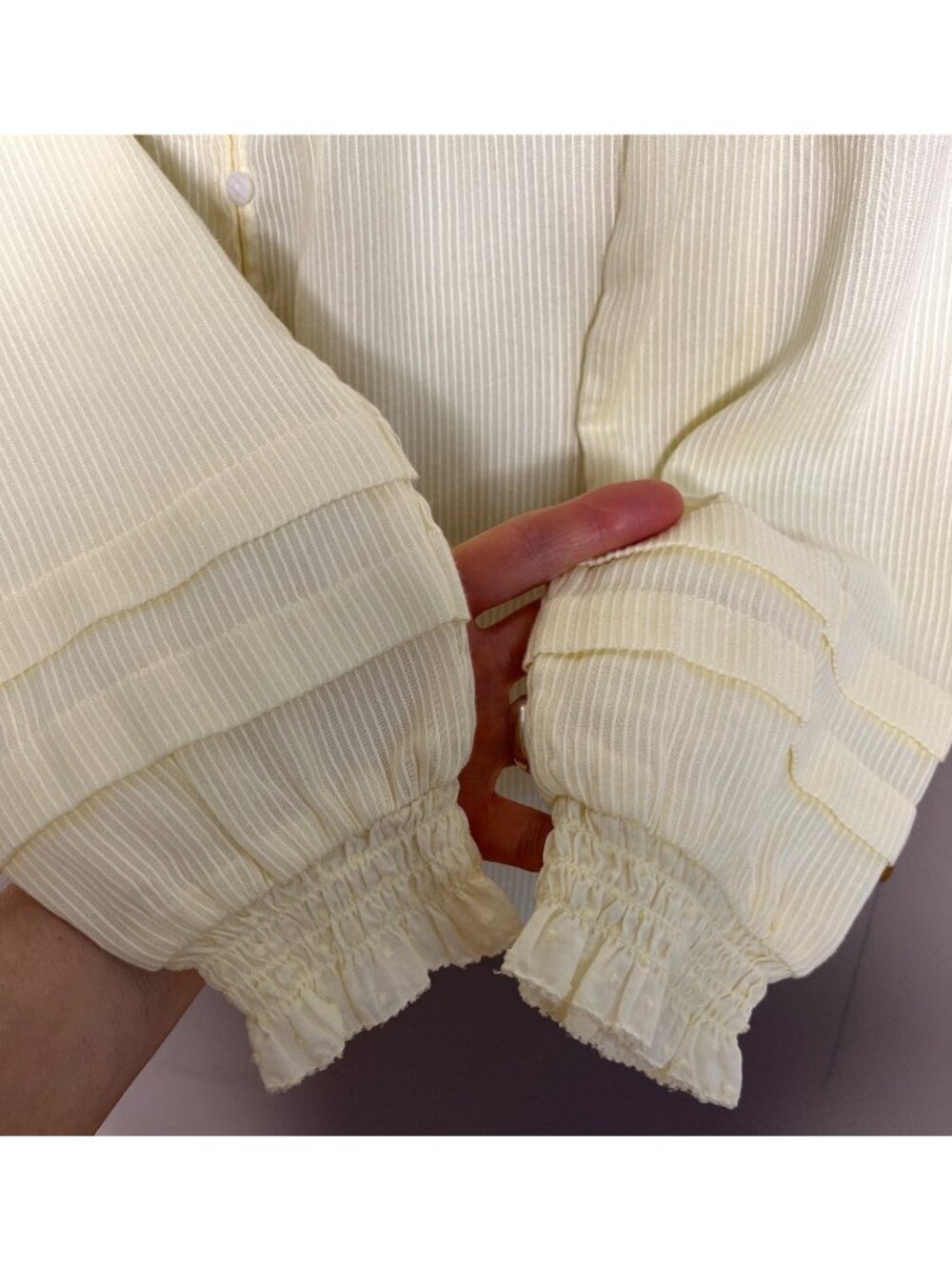 NWT Quince Peasant Blouse Textured Custard Pale Yellow Dainty Cottagecore Wom M - Picture 6 of 10